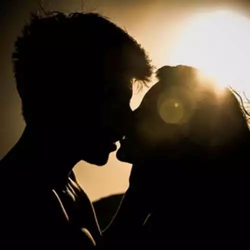 Dark Kiss (dupe) Fragrance Oil ~ For Candle, Soap, Lotion, Bath & Body & Crafts