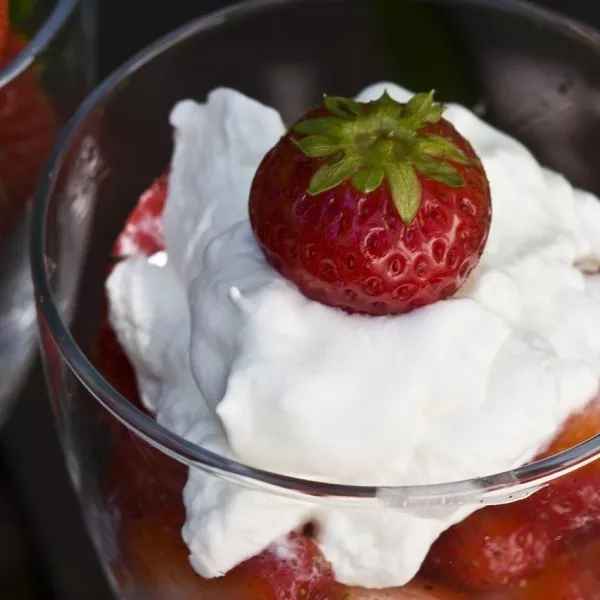 Strawberries & Cream Fragrance Oil ~ For Candle, Soap, Lotion, Bath & Body